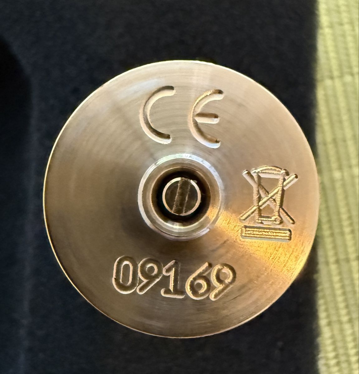 Squape Altri Prodotti per fumatori: SQuape A [rise] plaqué or 24ct – Nuovo (secondo la descrizione) da Genève venduto da Lauvou 2
