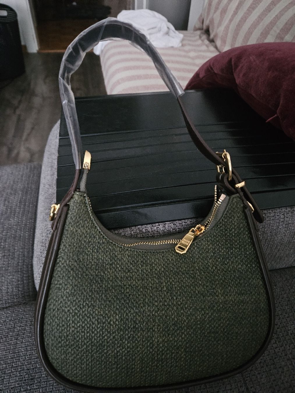 Sacs femmes: sac a main  – Neuf avec emballage d'origine à Savigny par vei_8t66 1