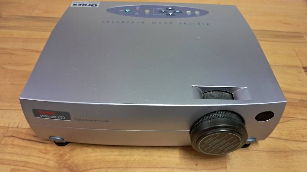 Vidéoprojecteurs: Beamer Geha Compact 230 – D'occasion à Steckborn par humunuku
