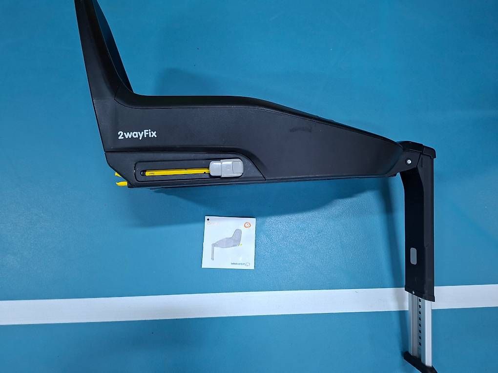 Seggiolini per auto: Base Isofix Bebeconfort/Maxicosi – Usato da Sierre venduto da noe_y7vf 1