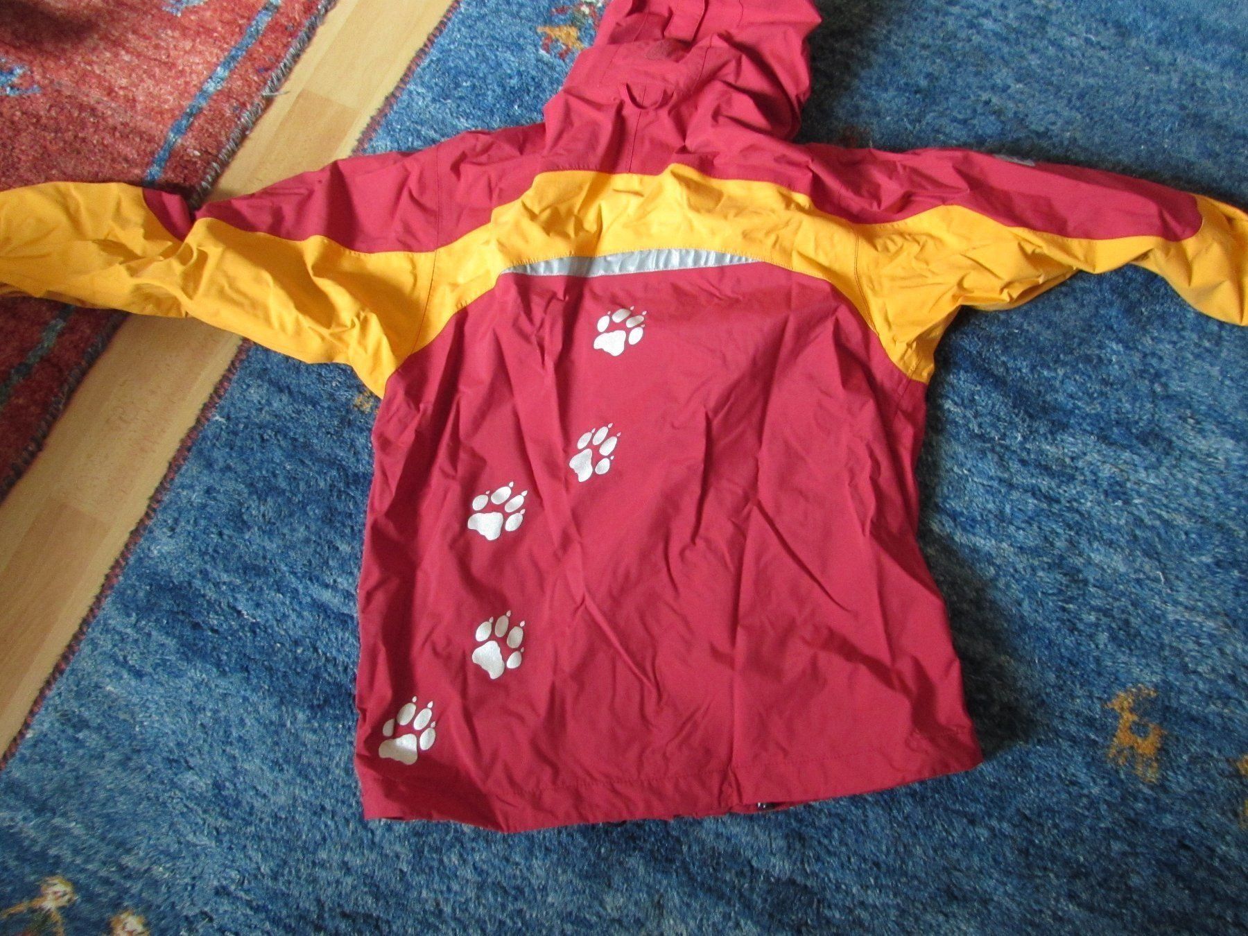 Jack Wolfskin Jacken: Jack wolfskin Regenjacke Gr. 140 – Gebraucht aus Basel von mimi8668 1