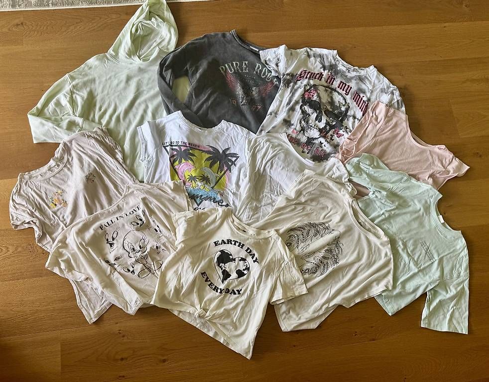 Lotti di vestiti: grosses Kleiderpaket Gr. XS/S – Usato da Neukirch (Egnach) venduto da JTSilvana 1