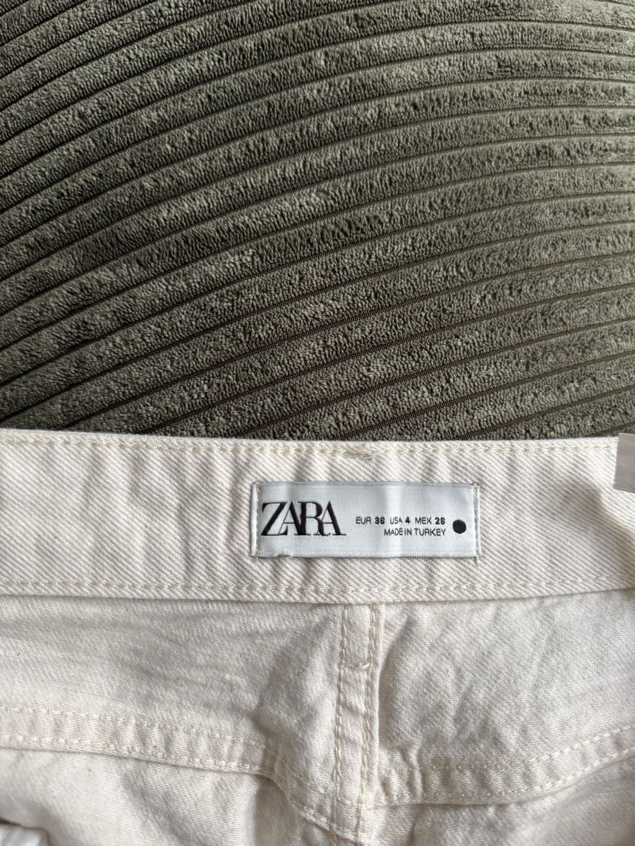 Zara Jeans: Zara cream jeans – Usato da Zürich venduto da ari_cr2f 2