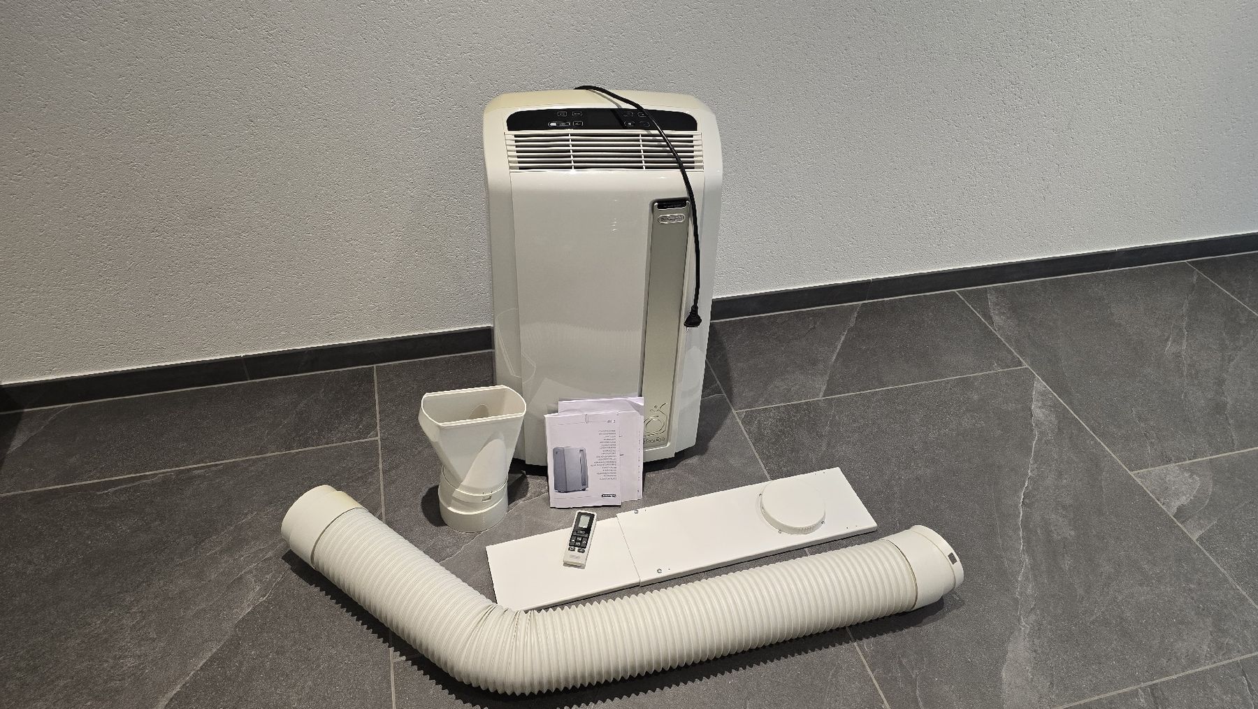 De'Longhi Klimageräte: DeLonghi Klimageraet PAC AN112 Silent – Gebraucht aus Mönthal von Sternenstaub79 1