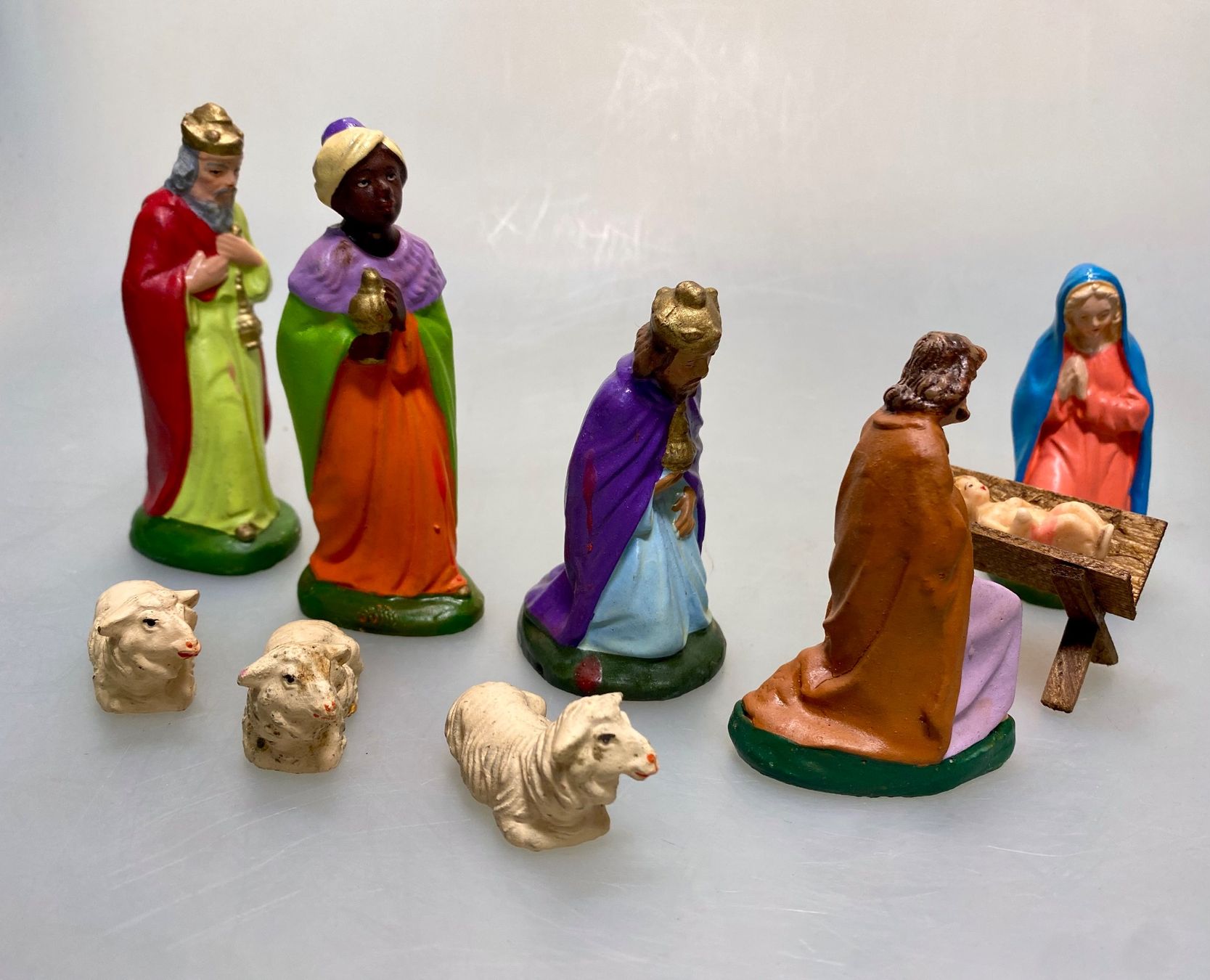 Figuren: Krippenfiguren/Weihnachts-Set bemalt – Gebraucht aus Luzern von altwarenhandel 2
