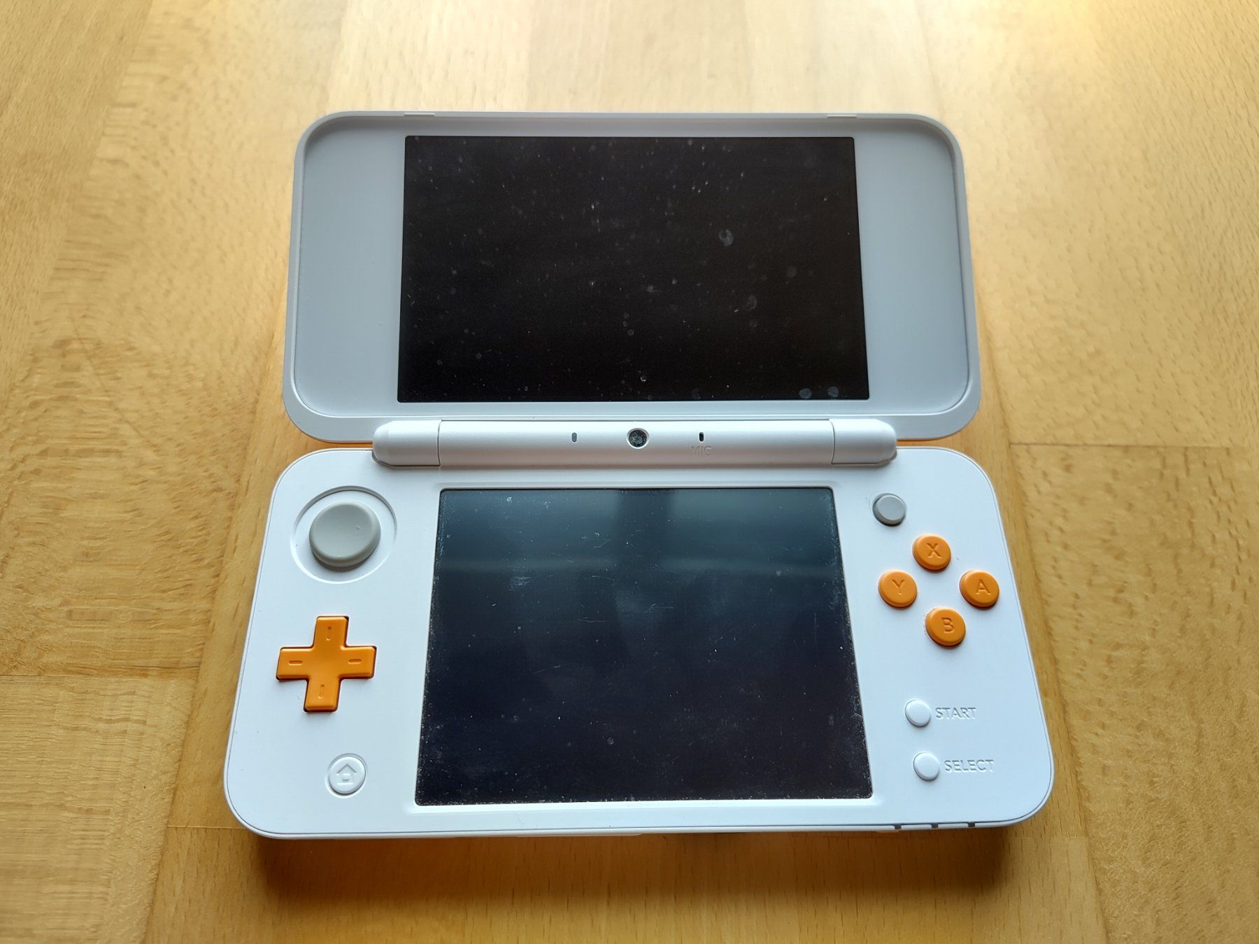 Nintendo Consoles: New Nintendo 2DS XL – D'occasion à Gümligen par urw_62l5 1