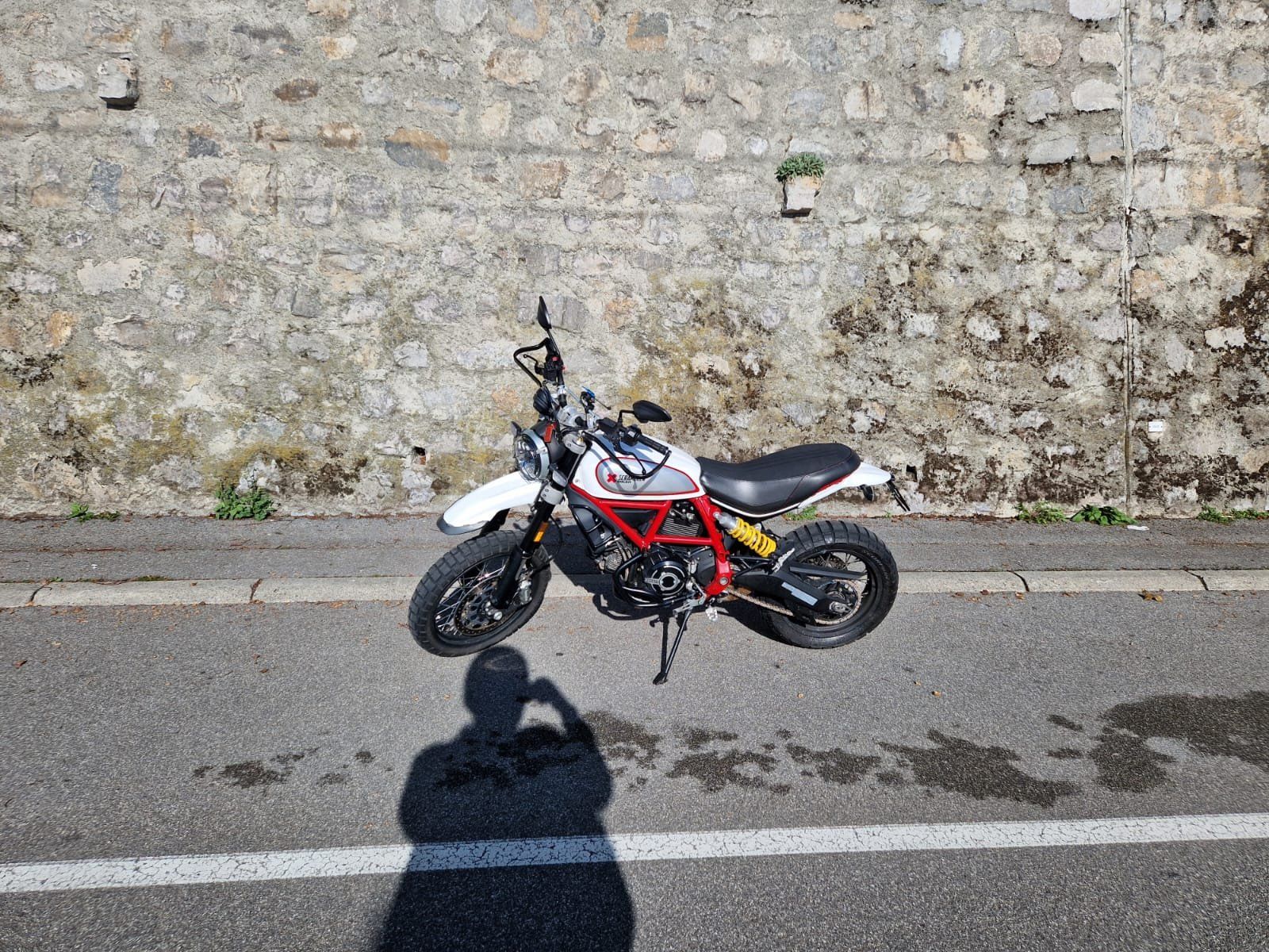 Ducati Altro: Ducati scrambler desert sled 35 kW – Usato da Montreux venduto da deyka 2