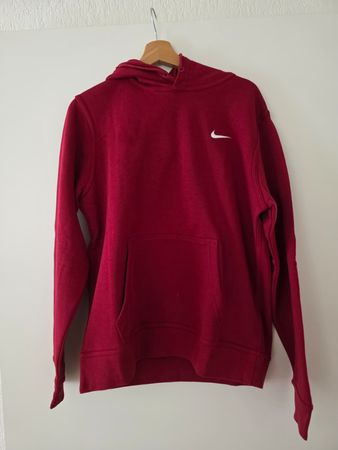 Neuer roter Nike Hoodie in Grösse L