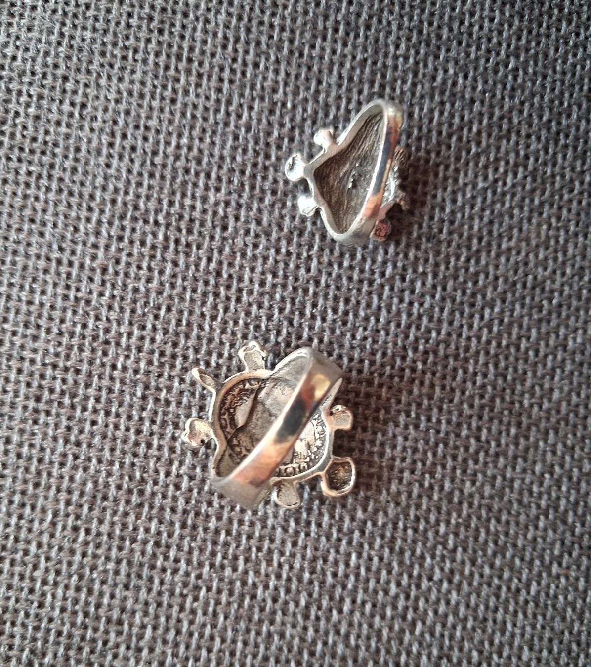 Sonstiger Schmuck: 2 Ringe Schildkröten Design silberfarben NEU – Neu und originalverpackt aus Wald ZH von e8e 9