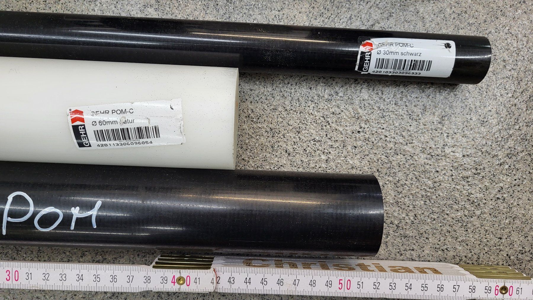 Tutti gli attrezzi: Kunststoff Rundmaterial Mischposten diverse Sorten – Usato da Dürnten venduto da duft4711 1