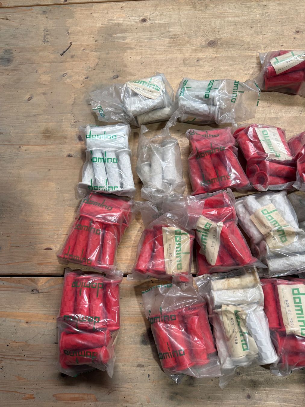 Cyclomoteurs: Domino Griffe rot/weiss NOS – D'occasion à Hallau par mofaplus 1