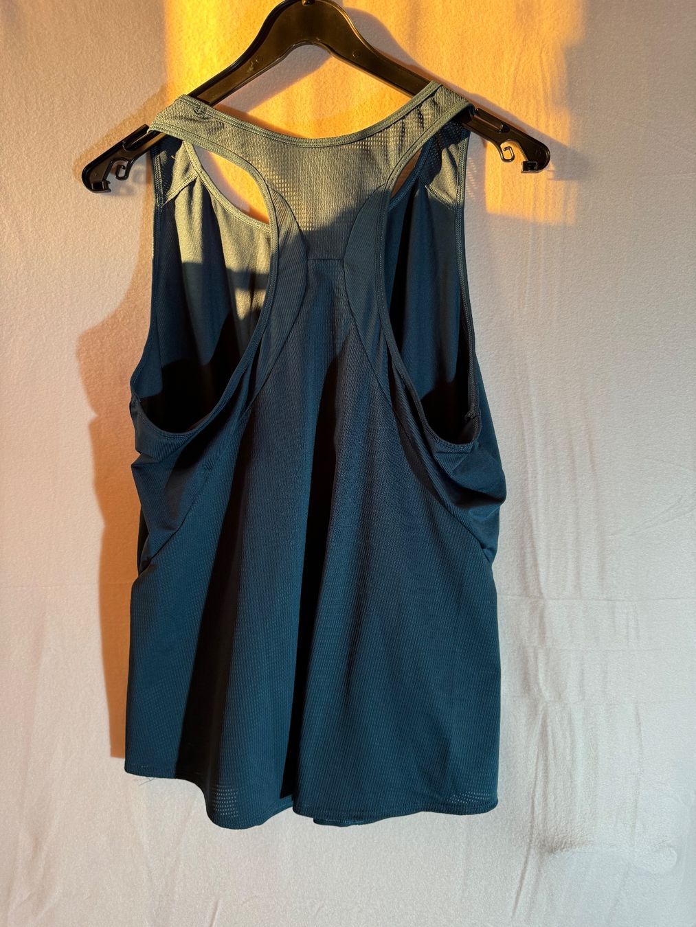 Top: schwarzes Top – Usato da Grosswangen venduto da SALE_SALE_SALE 5