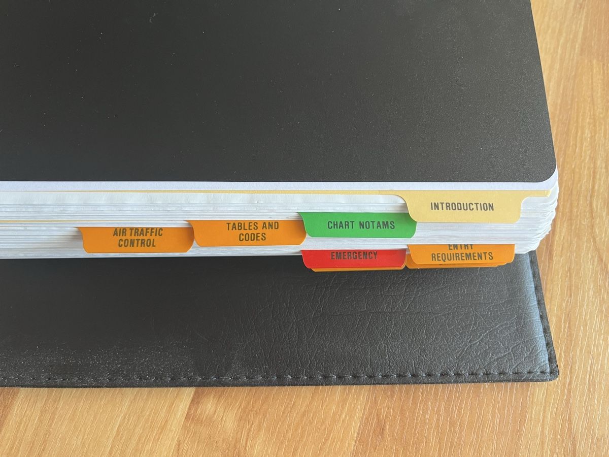 Livres: Komplettes Set Jeppesen Flugkarten – D'occasion à Arbon par luk_h2cc 1