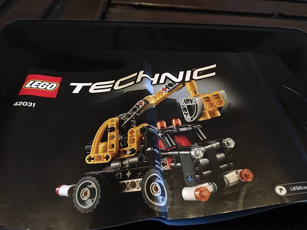 Kit di costruzioni: LEGO Technic - Le camion nacelle 42031 – Usato da Yverdon-les-Bains venduto da mic_v8yx 1