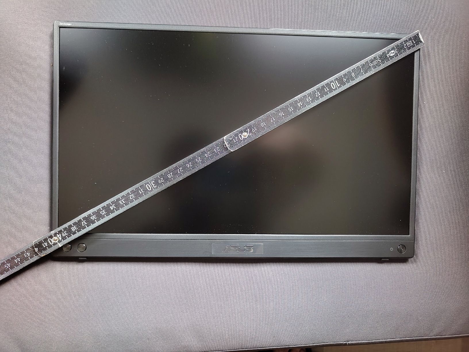 Asus Monitor: Portabler Asus Bildschirm Neu – Nuovo (secondo la descrizione) da Herisau venduto da frp_b5zm