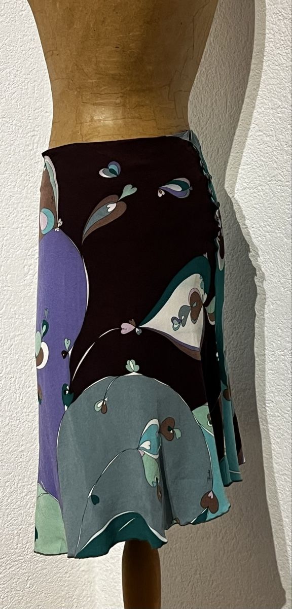 Emilio Pucci Jupes: Jupe Emilio Pucci, Taille XS – D'occasion à St-Pierre-Clages par ste_xk6p 5