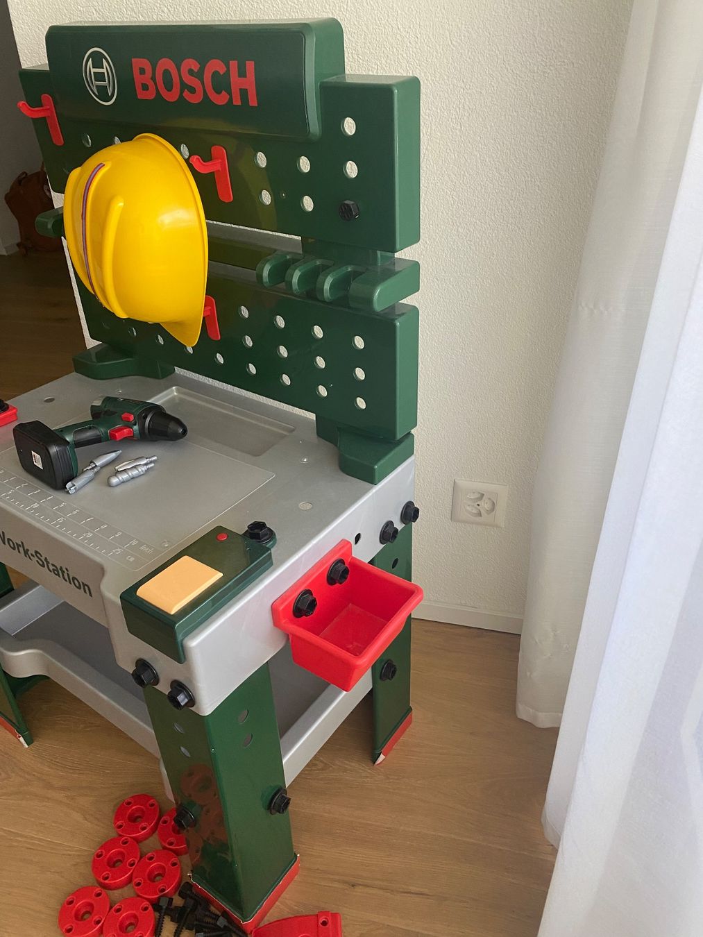 Spielzeuge: Bosch Work Station – Gebraucht aus Bolligen von Noeggeli10 4