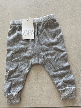 Zara Baby Jogginghose Hose Grau Gr. 6-9 Monate NEU