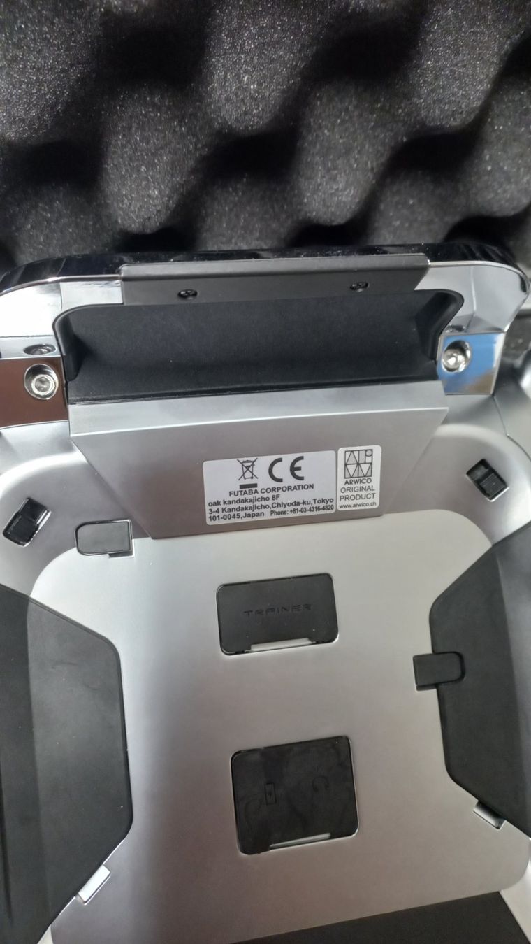 Futaba Telecomando: Futaba T32MZ – Nuovo (secondo la descrizione) da Bünzen venduto da Carlos79 4