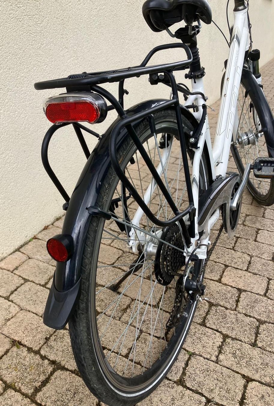Velos: Vélo dame blanc 28 pouces shimano – Gebraucht aus Sugnens von PixelPanda1 4