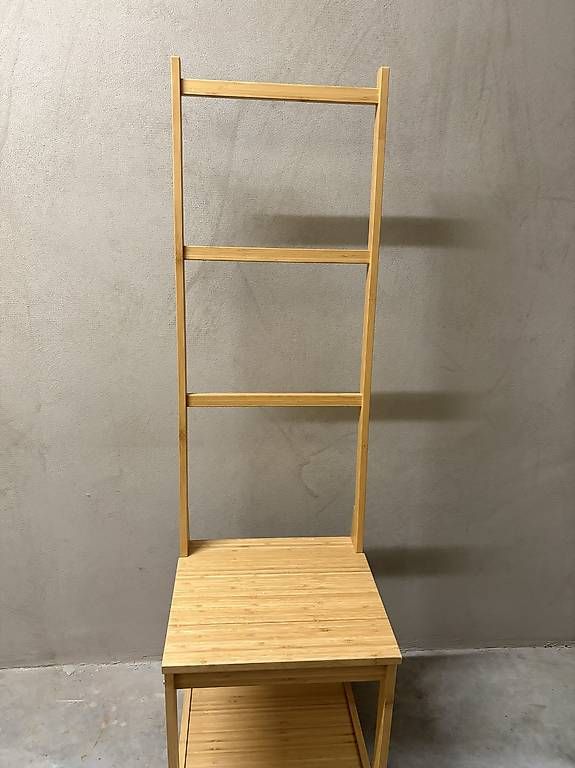 Chaises: Kleiderstuhl, Ikea – D'occasion à Mels par Graf11 1