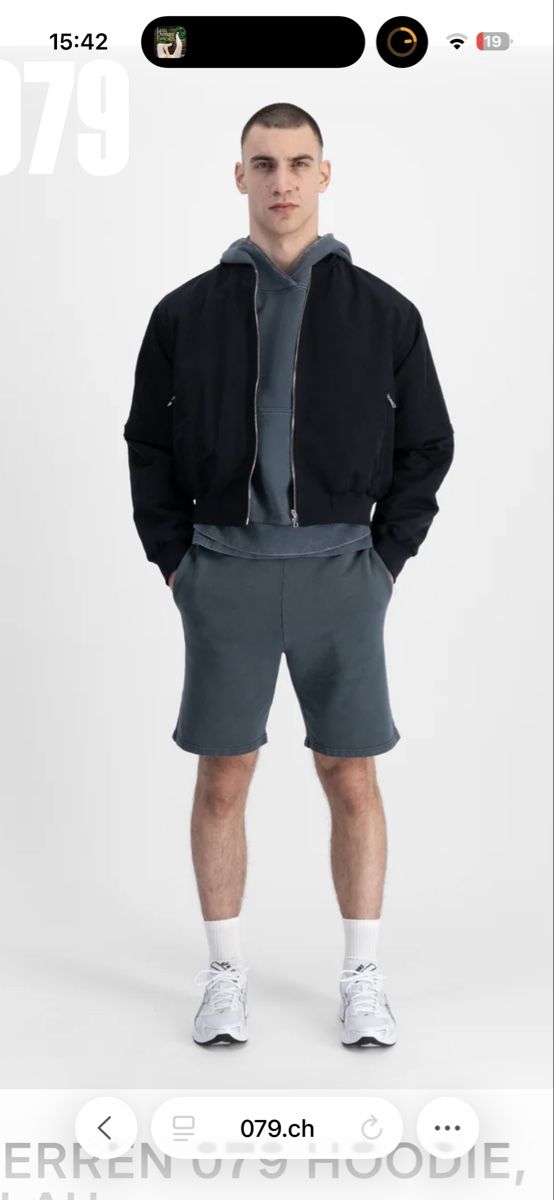 Maglioni & Felpe: 079 Hoodie grösse M – Usato da Zürich venduto da ritzo1 3