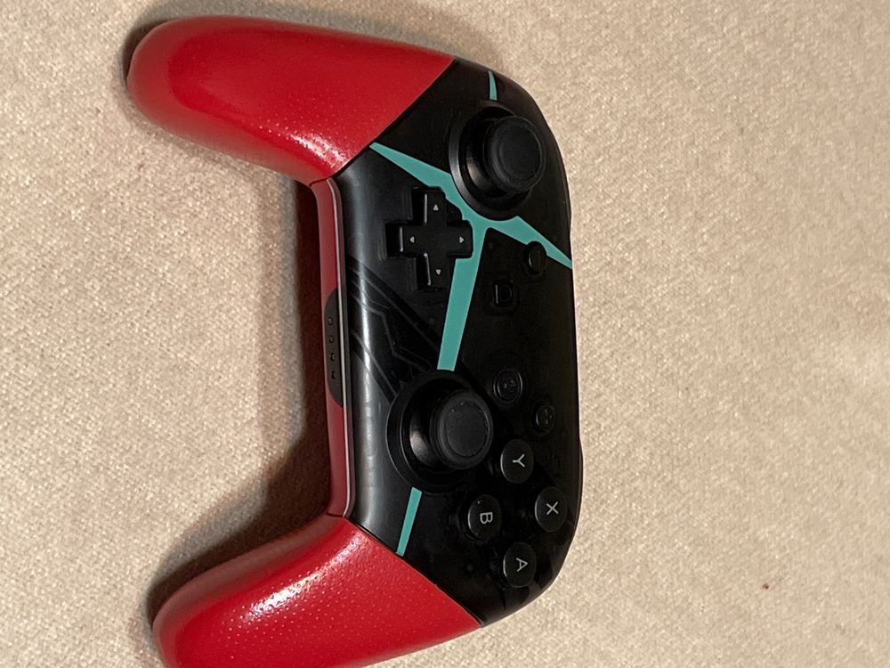Nintendo Switch Pro Controller (wahrscheinlich defekt) Kaufen auf Ricardo