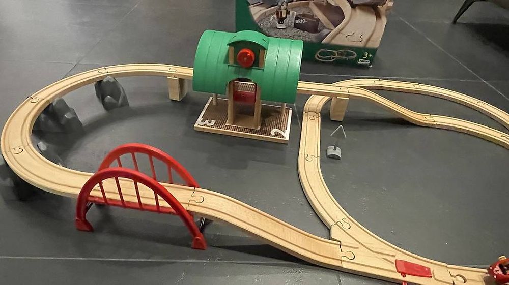 Brio Circuit de train Deluxe avec sons et lumières