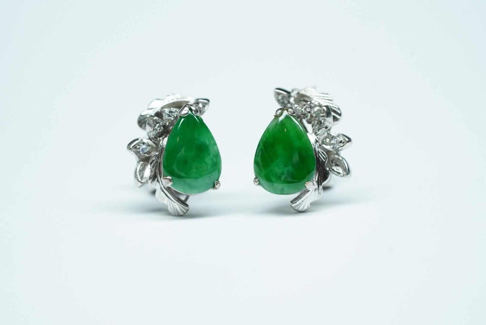 Orecchini pendenti & Orecchini a lobo: Ohrstecker 10k mit Jade – Usato da Bülach venduto da Re-Jewelled 5