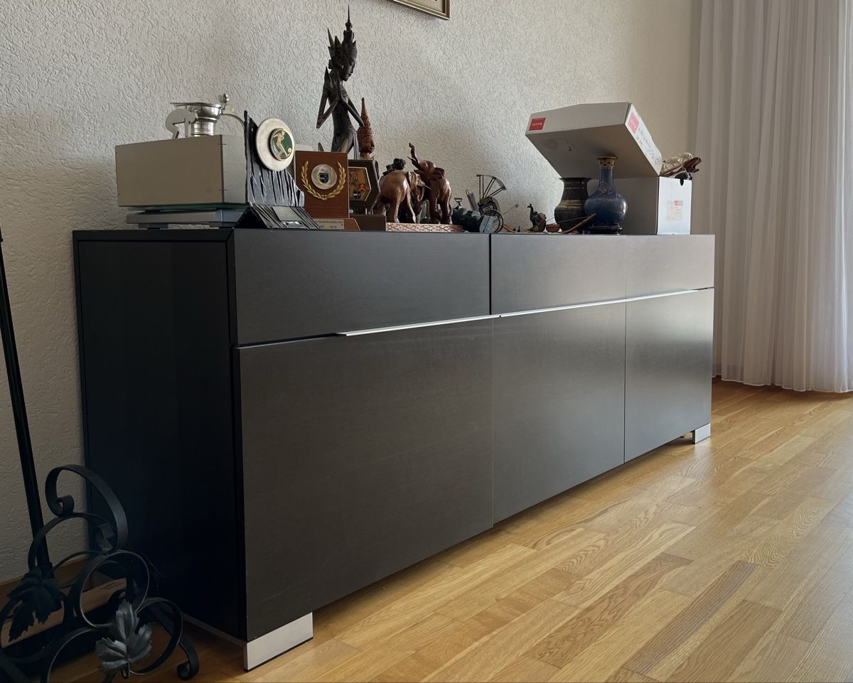Credenze: Sideboard, schwarz – Usato da Möriken AG venduto da Libero013