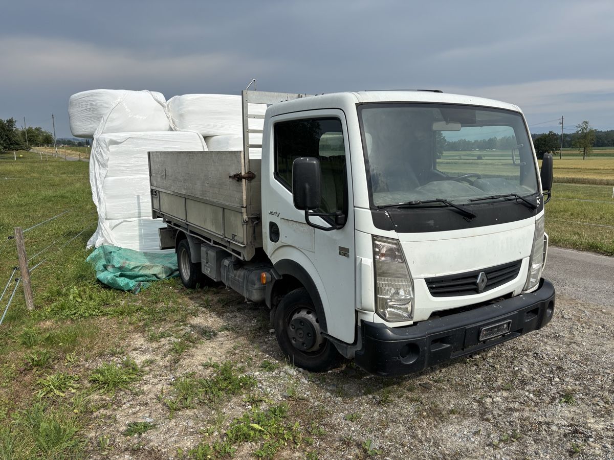 Renault Veicoli commerciali: Renault Lieferwagen mit 3- Seiten Kipper – Usato da bünzen venduto da mero02