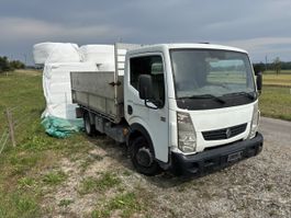 Renault Lieferwagen mit 3- Seiten Kipper