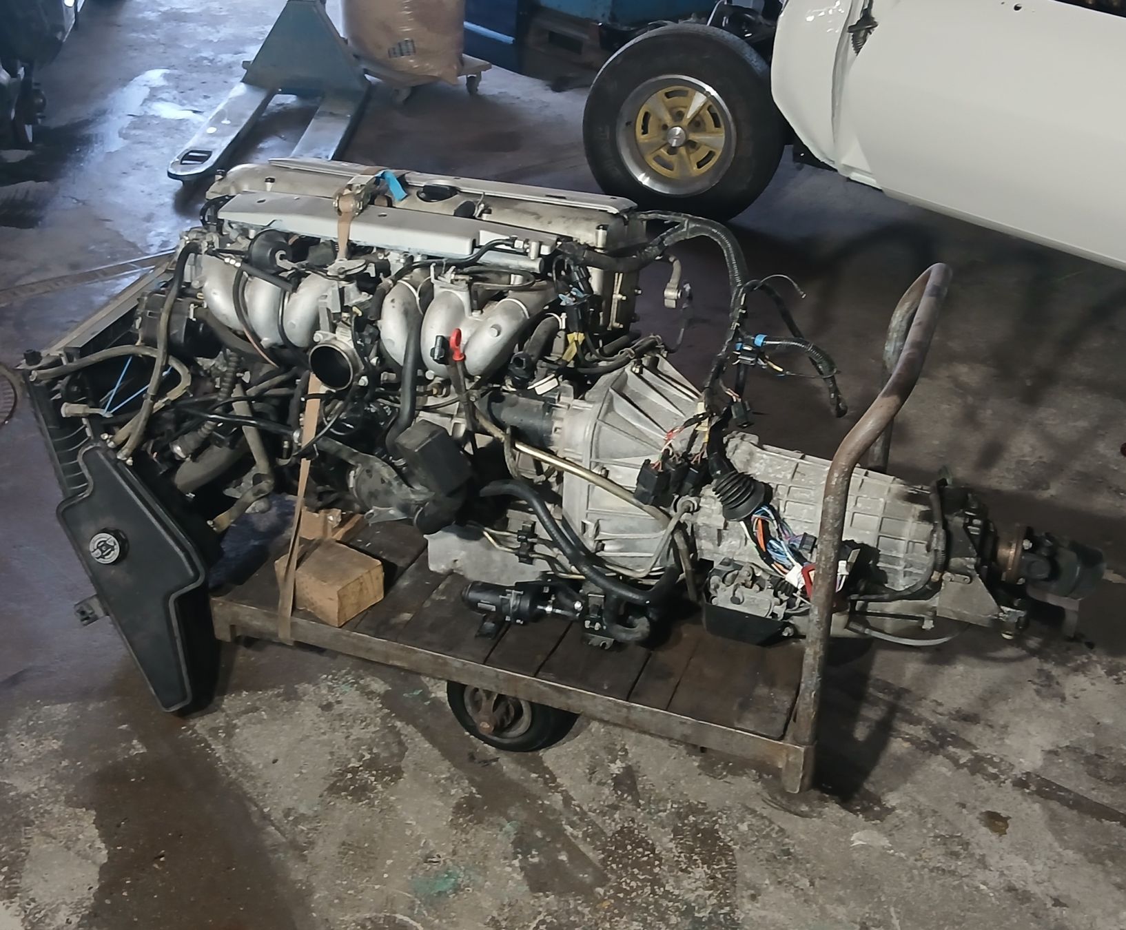 Jaguar Motoren: Moteur 4.0 Daimler Six 1994-2002 – Gebraucht aus la heutte von Auto-stock 3