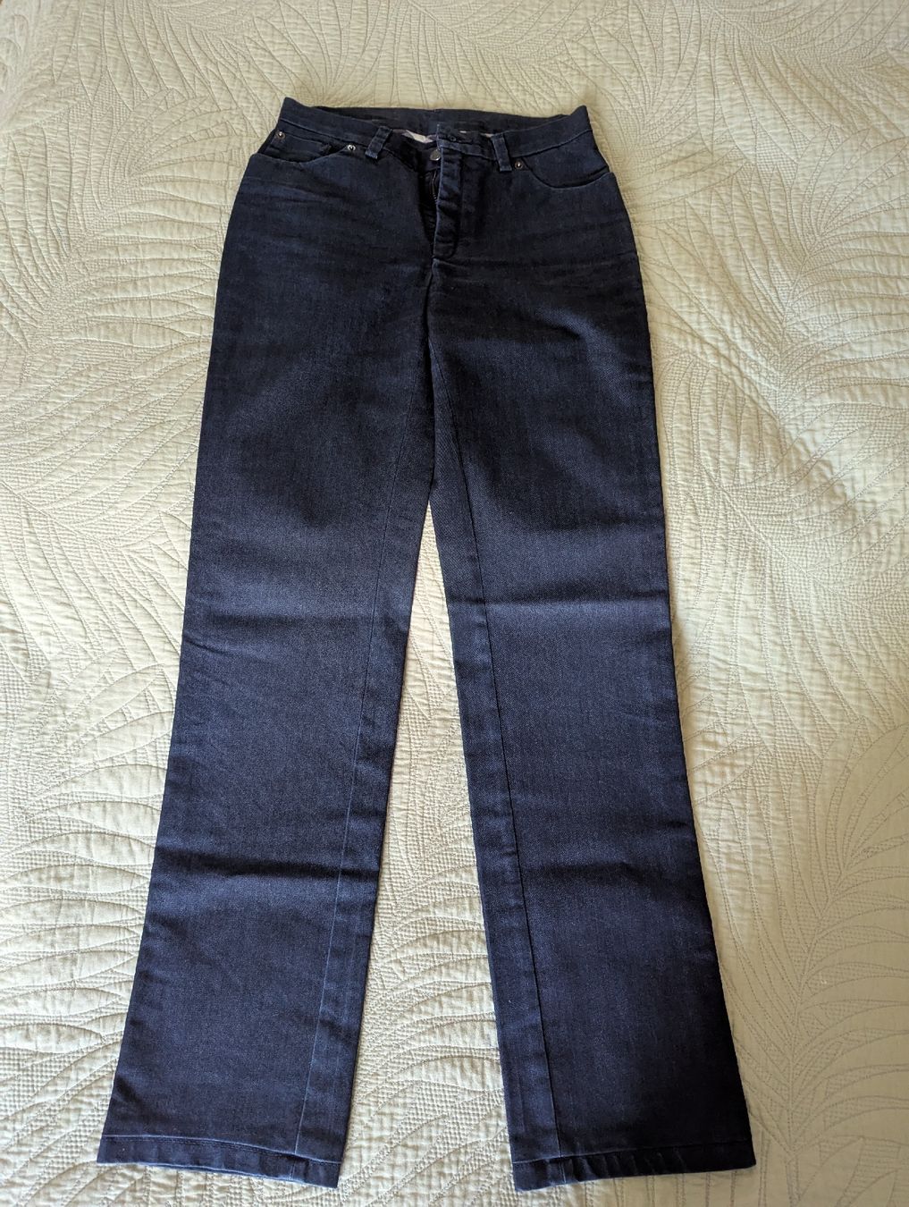 Burberry Jeans: Jeans by Burberry, it 38 – Usato da Bern venduto da tym_k7bc 1