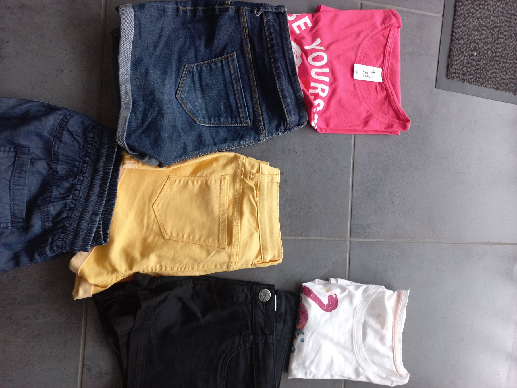 Lotti & Set di vestiti: Kleiderpaket Gr. 182 – Usato da Muri AG venduto da Bufr 1