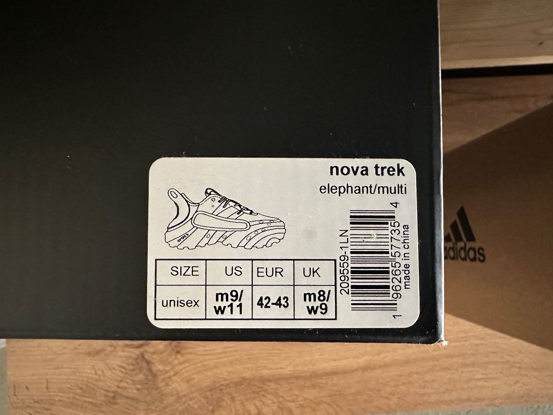 Adidas Scarpe da uomo: ADIDAS LEGO + YEEZY + CROCS – Usato da porrentruy venduto da alp_62jd 6