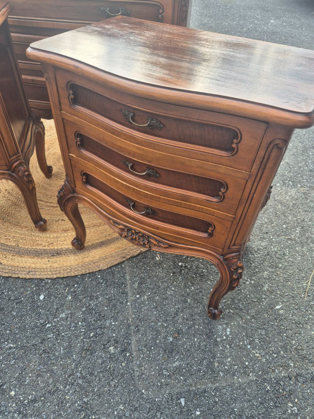 Comodini: 2 tables de nuit et 1 commode ancien – Usato da Fully venduto da tameab 1