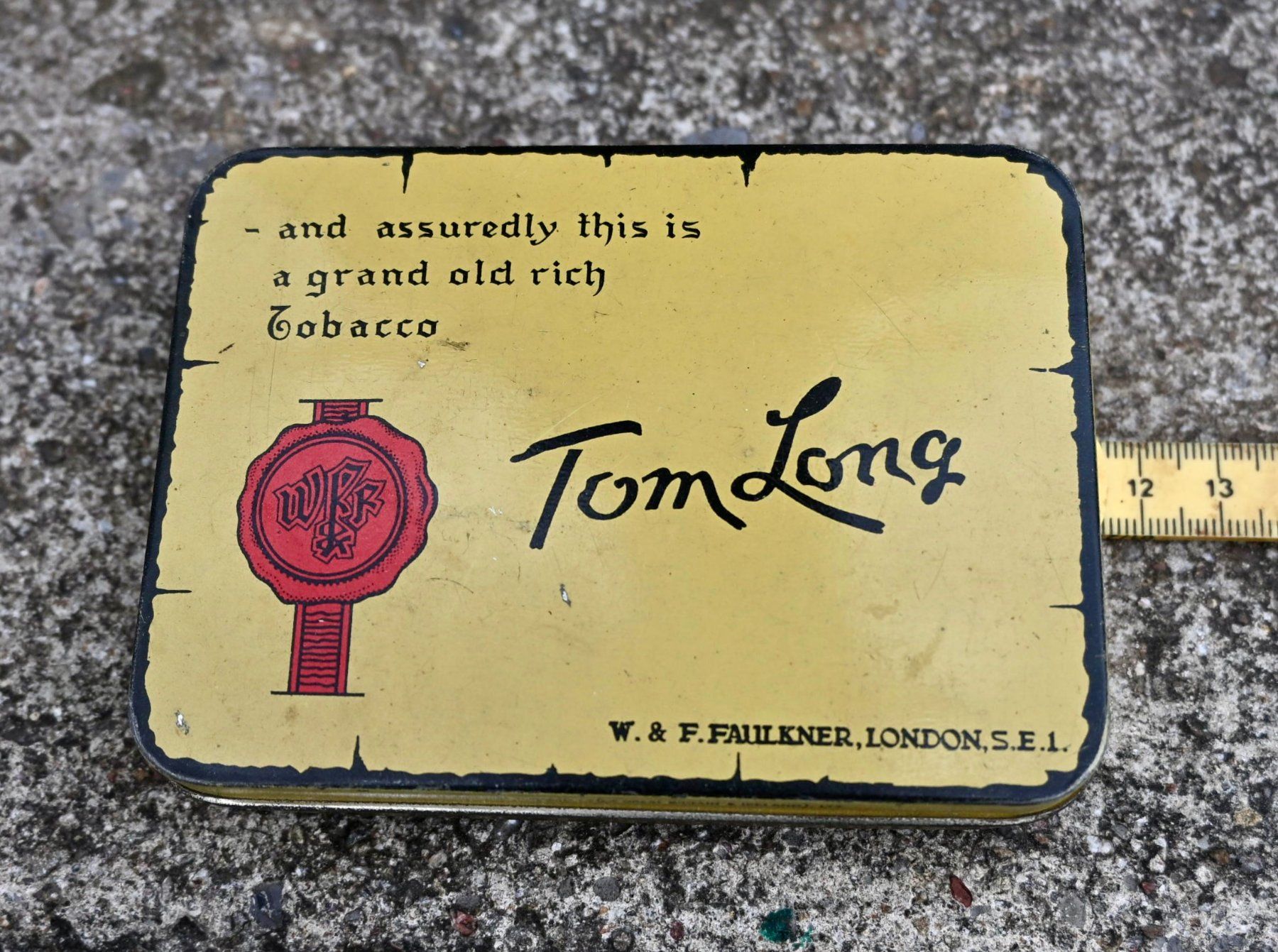 Dosen: alte  BLECHDOSE Tom Long LONDON Tobacco – Gebraucht aus Pfaffhausen von mono_rec 4
