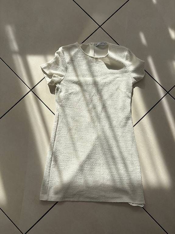 Vestiti: Robe Mango, femme  – Usato da Genève venduto da Chek_ka