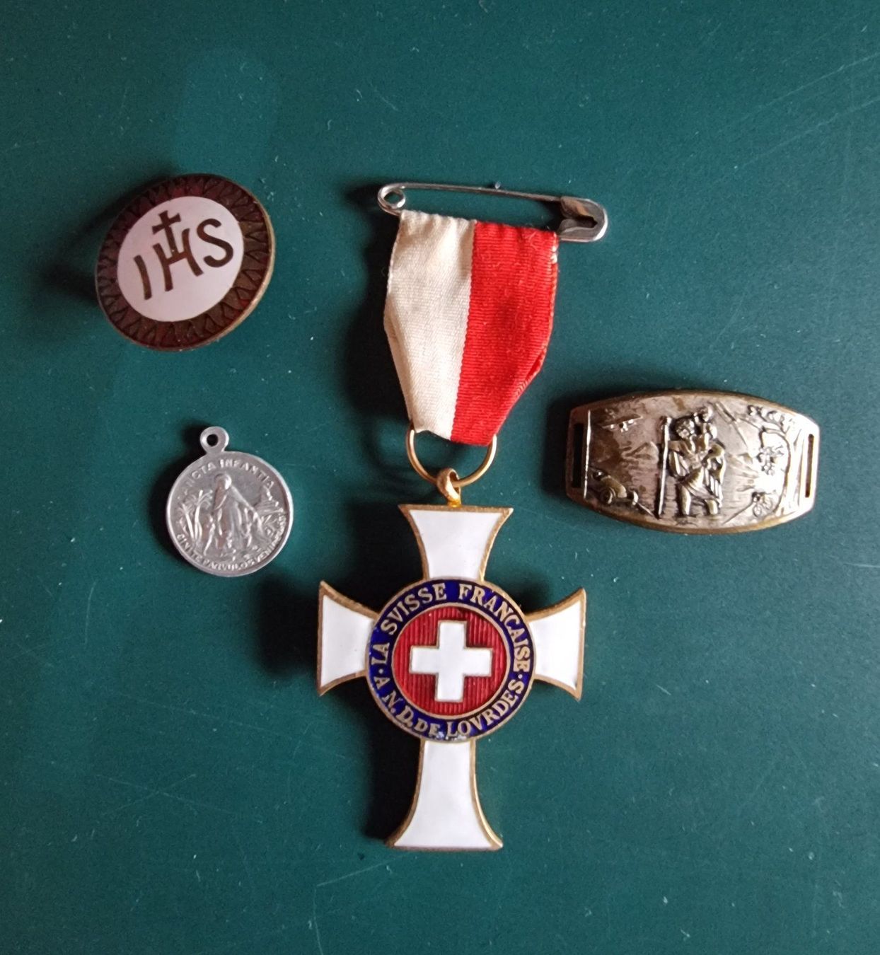Ciondoli: Medallions – Usato da Zuzgen venduto da ricard11