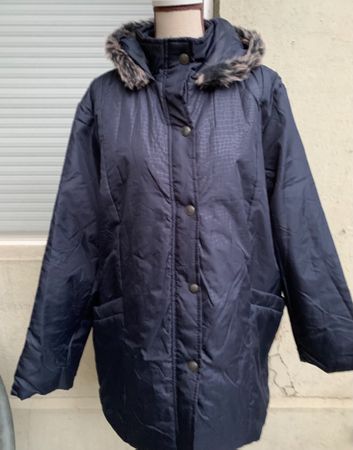 Super manteau court ANNE DE LANÇAY bleu reflet t.L-XL