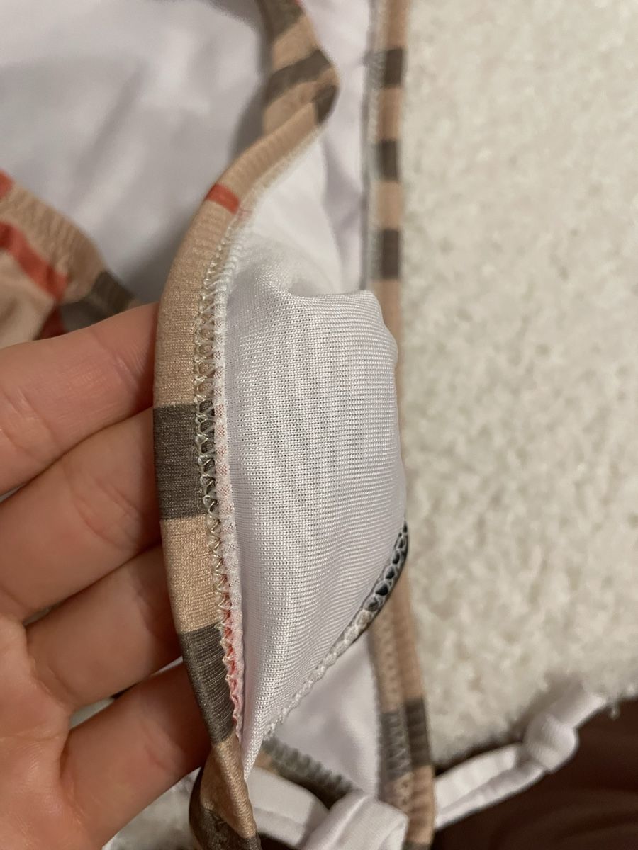 Burberry Maillots de bain & Bikinis: Burberry ähnlich Bikini S  – D'occasion à St. Gallen par web_r57v 4
