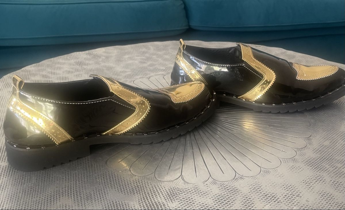 Scarpe da uomo: Chaussures unisexe noir et or taille 43 – Usato da Basel venduto da ICI-CHEZ-NOUS 3