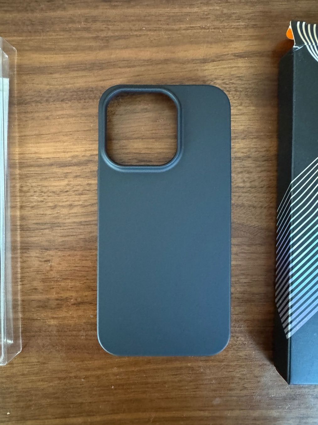 Apple Cover & Protezioni schermo: iPhone 12 Pro Displayschutz + Handyhülle NEU – Nuovo e nell'imballaggio originale da Horgen venduto da Auction-Kings 2