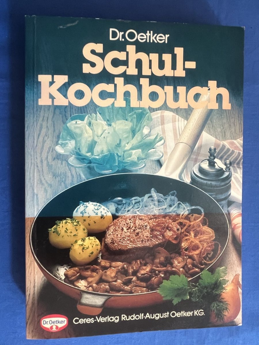 Bücher: Dr. Oetker Schul-Kochbuch von 1981 – Gebraucht aus Romanshorn von Apfelschuss