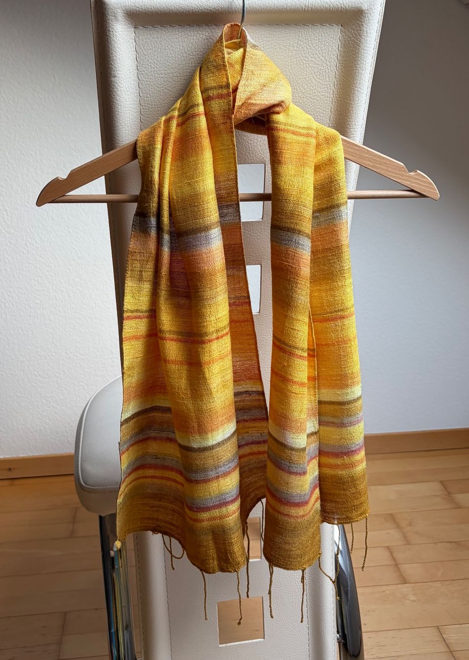 Foulard & Sciarpe: Seide Schal – Usato da Unterägeri venduto da Jutka_04