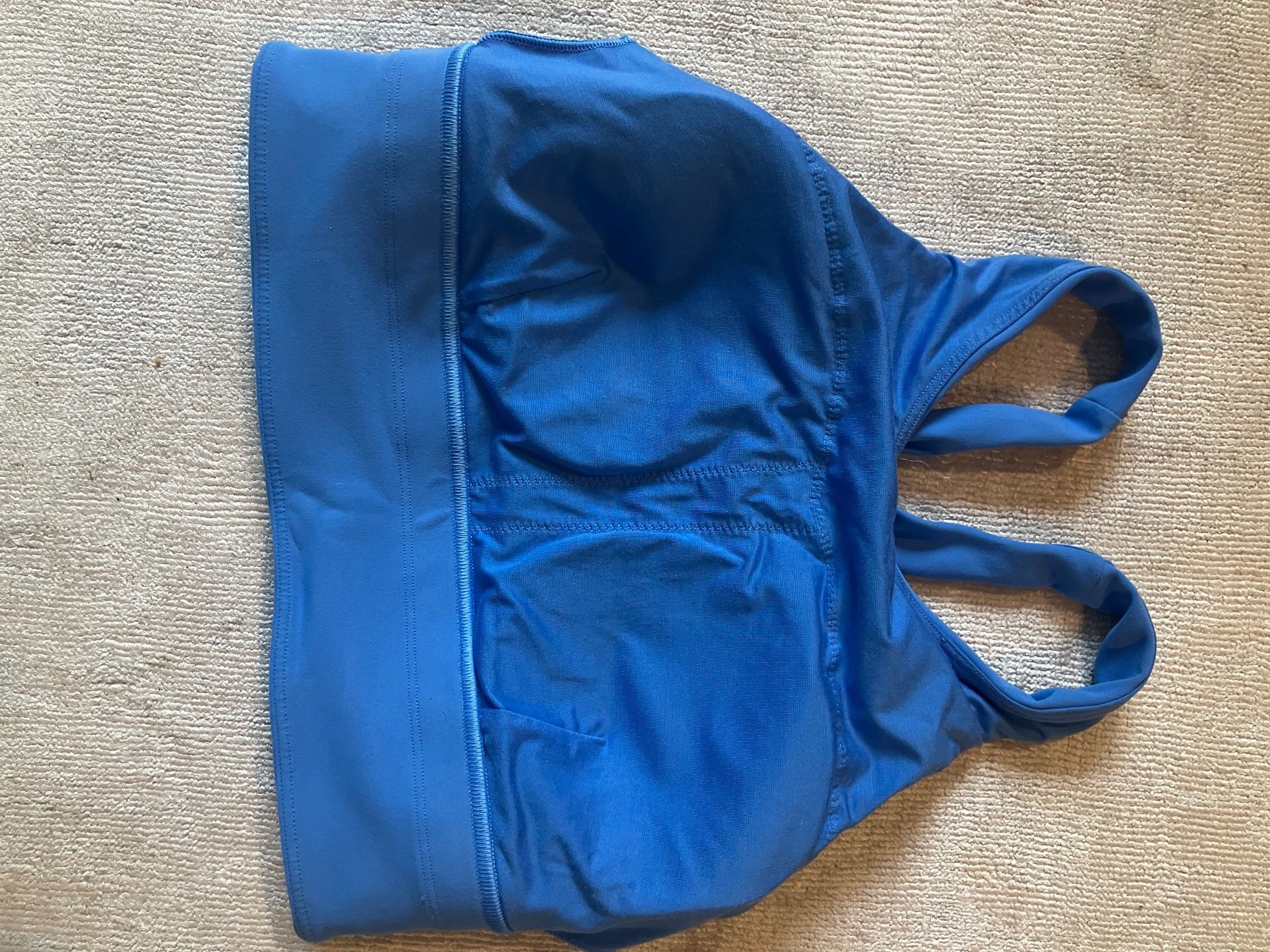 Lululemon Tops: Lululemon Sport BH Grösse S – Gebraucht aus Zürich von hernen 2