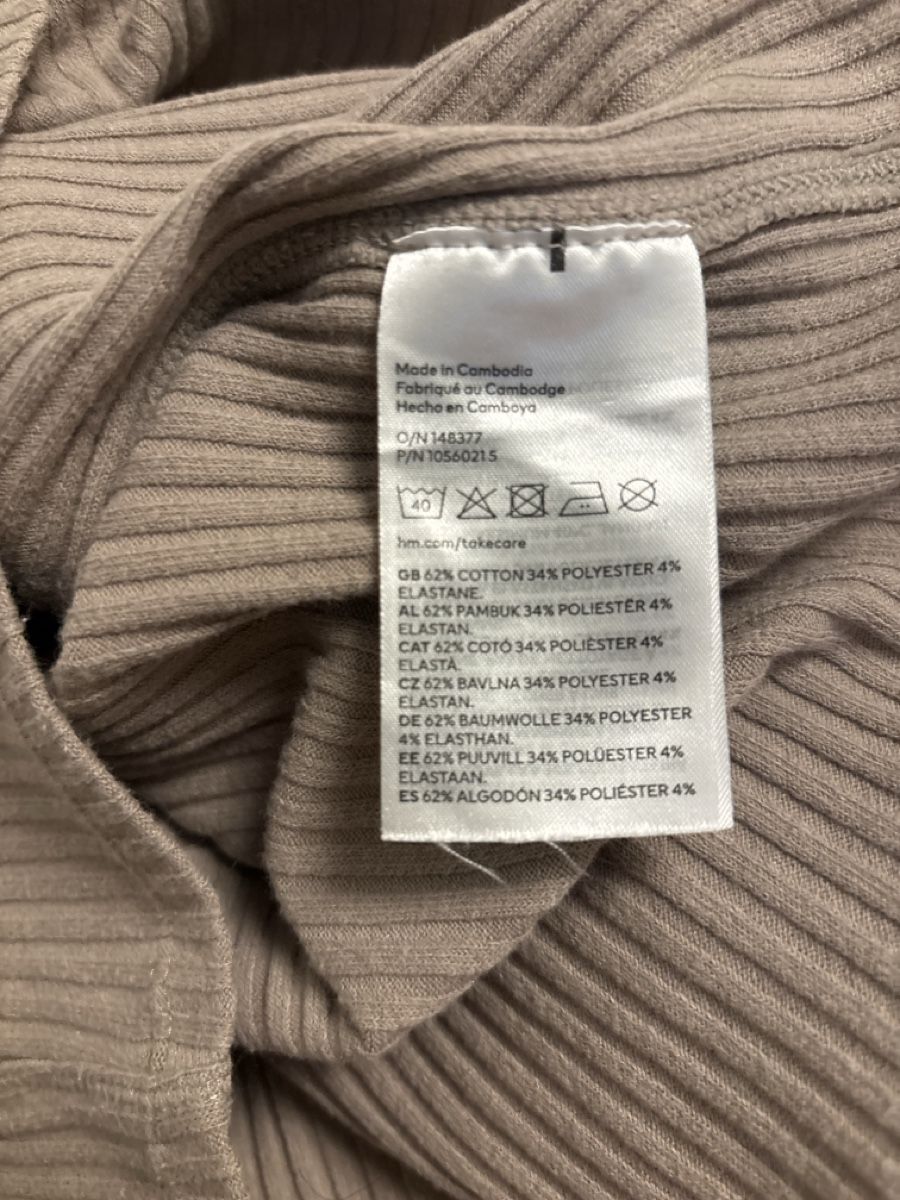 H&M Top: Tanktop gerippt H&M M 38 – Usato da Sarnen venduto da leonie.vera 4