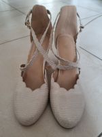 Schöne Damenschuhe der Marke Wallis in der Grösse 40