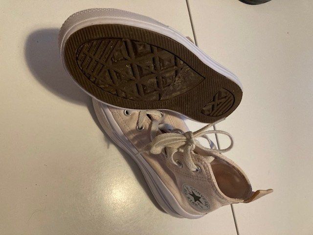 Scarpe per ragazze: Lot chaussures "filles" t.32 – Usato da Boudry venduto da Lamue01 5